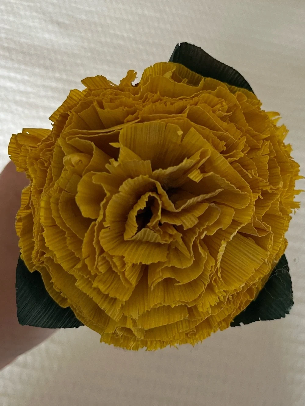 NWT Crate & Barrel Yellow Paper Flower Napkin Rings - Set of 2